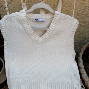 Zara Women's V-Neck Cream Sweater Vest